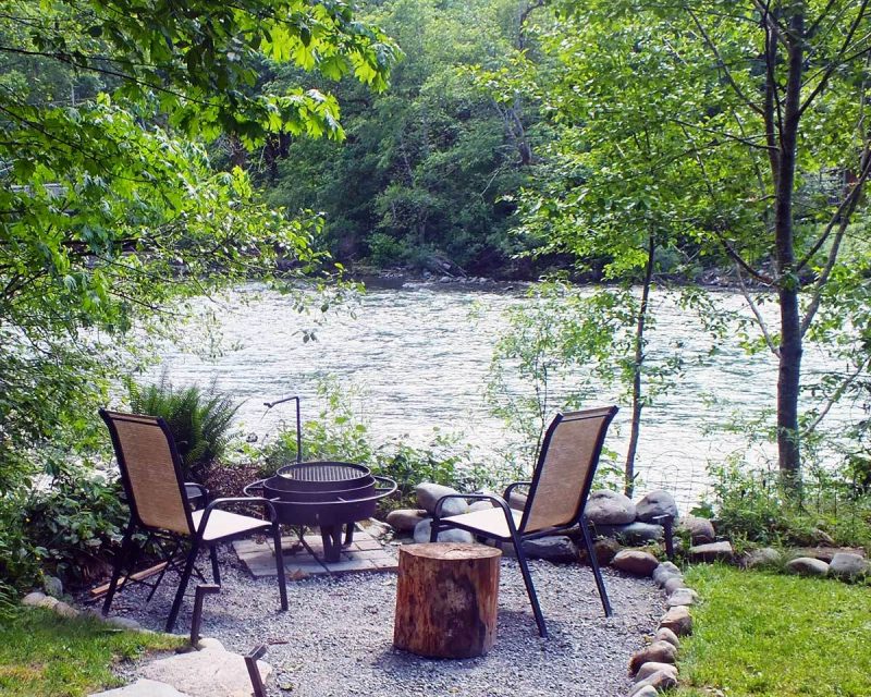 Skykomish River vacation cabin rental